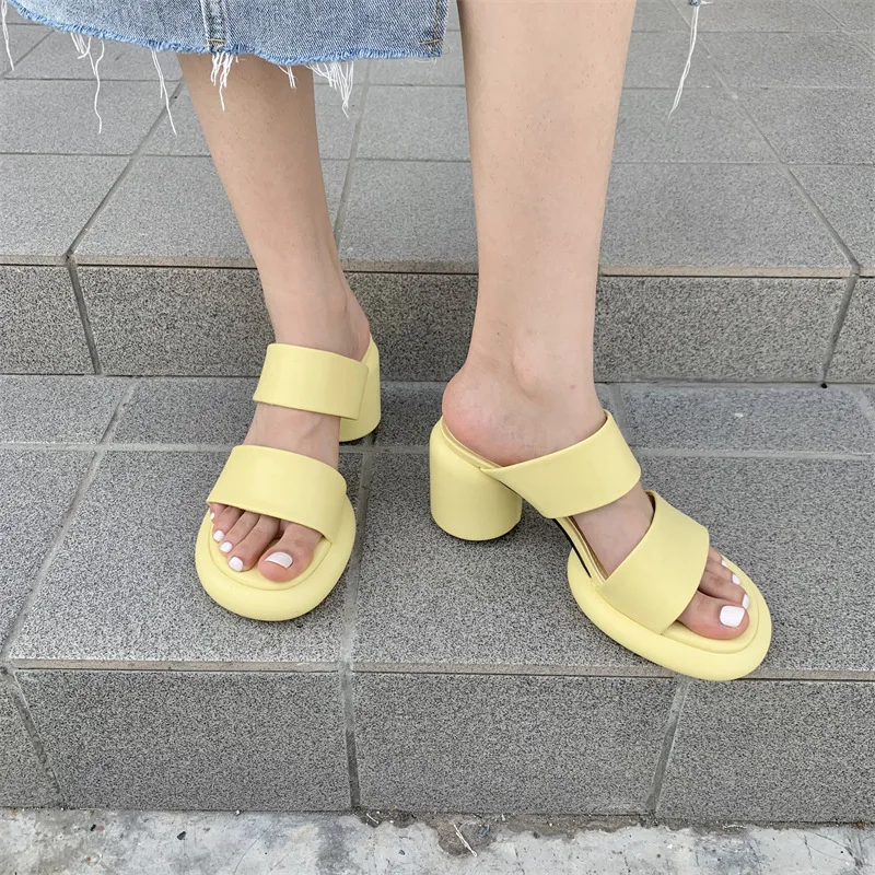 

2022 Runway Thick Sole Chunky High Heel Slippers Women Peep Toe Platform Sandals Ladiex Summer Party Dress Shoes