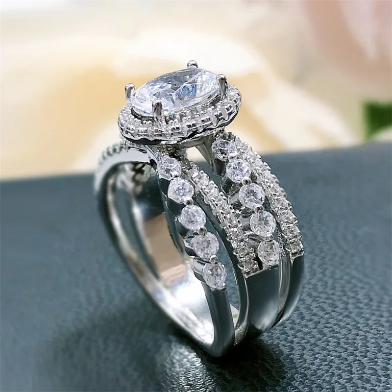 

2023 New Design Women's Ring with Bright Oval Cubic Zirconia Fashion Wedding Engagement Accessories High Quality Premium Jewelry
