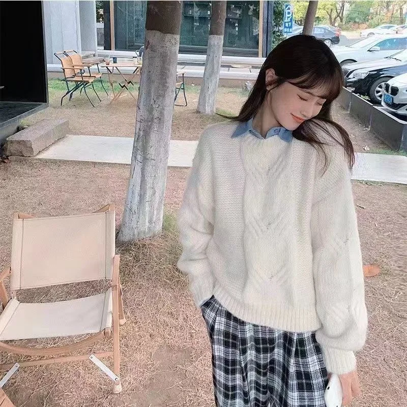 

Autumn and winter pullover knitwear top o neck soft waxy loose short fried dough twist bubble sleeve sweater pullover women