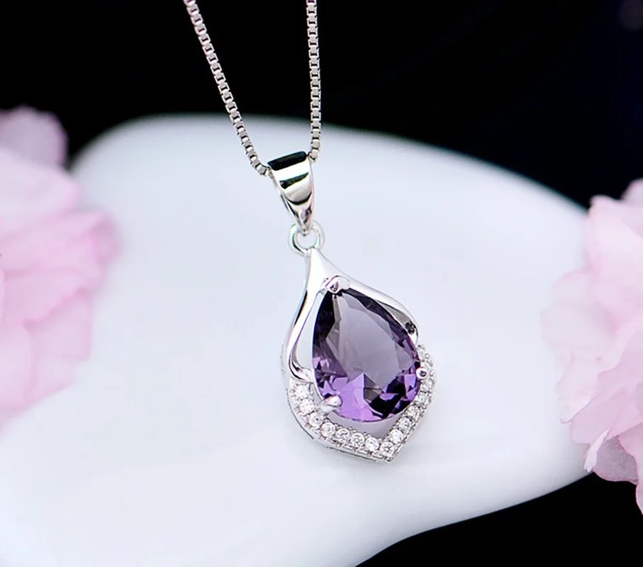 

2022 Fashion Explosive Necklace Female Crystal Short Pendant Female Necklace with Accessories Amethyst Pendants Versatile Style