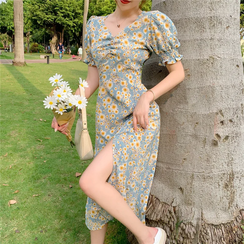 

Summer Floral Cottagecore Dress 2021 New Women French Sweet Daisy Print Short Sleeve Elegant V Neck Puff Sleeve Mid-Calf Dresses