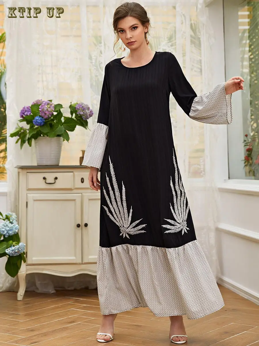 

Dubai Muslim Arab Women's Large Dress Women's Contrasting Color Patchwork Embroidery Spring And Autumn Long Sleeved Islamic Robe