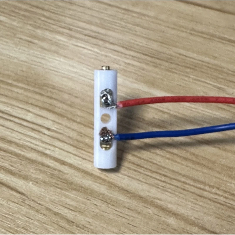 Устройство для устранения батареек AAA