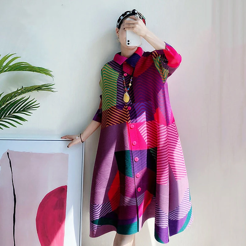 

Miyake Pleated Geometric Rainbow Printed Lapel Collar Full Sleeve Loose Single Breasted Dress Designer Style Fall 2022 Winter