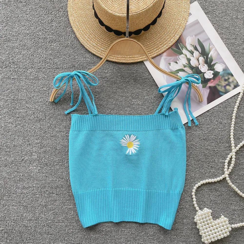 

Женский трикотажный топ без рукавов, однотонный топ с вырезом лодочкой и принтом в виде ромашки, лето