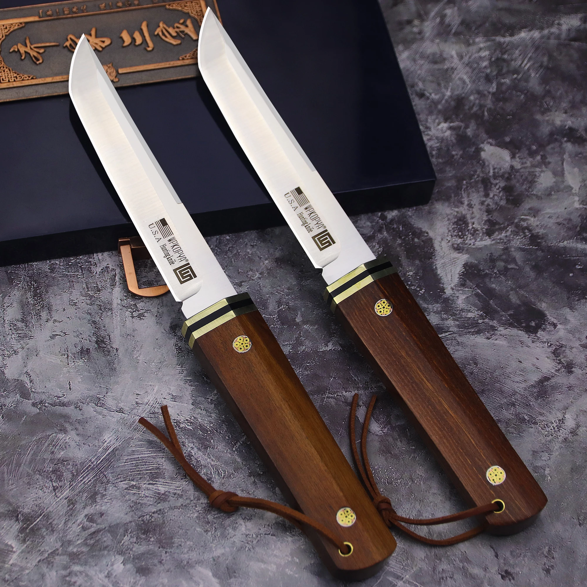 Многофункциональный охотничий нож WPKOPYA с деревянной ручкой