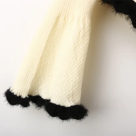 Женский трикотажный кардиган на пуговицах бежевый и черный джемпер с длинными