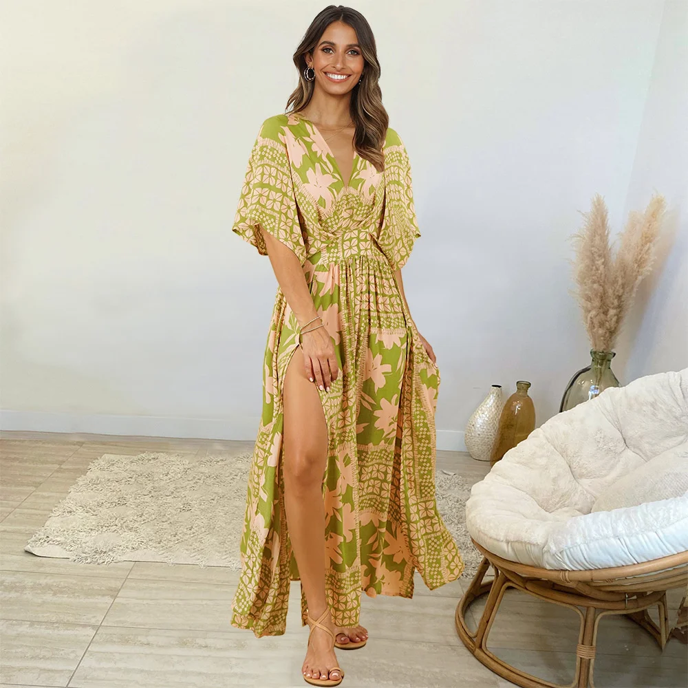 

Casual slim elegant sexy 2023 new dress, summer women's new dress bat sleeve V-neck printed beach dress