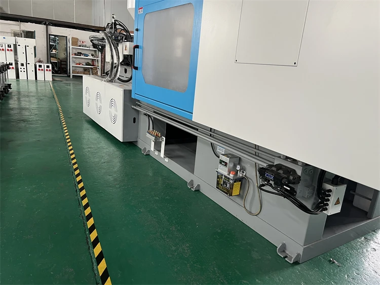 Китайская горизонтальная гидравлическая формовочная машина низкого давления