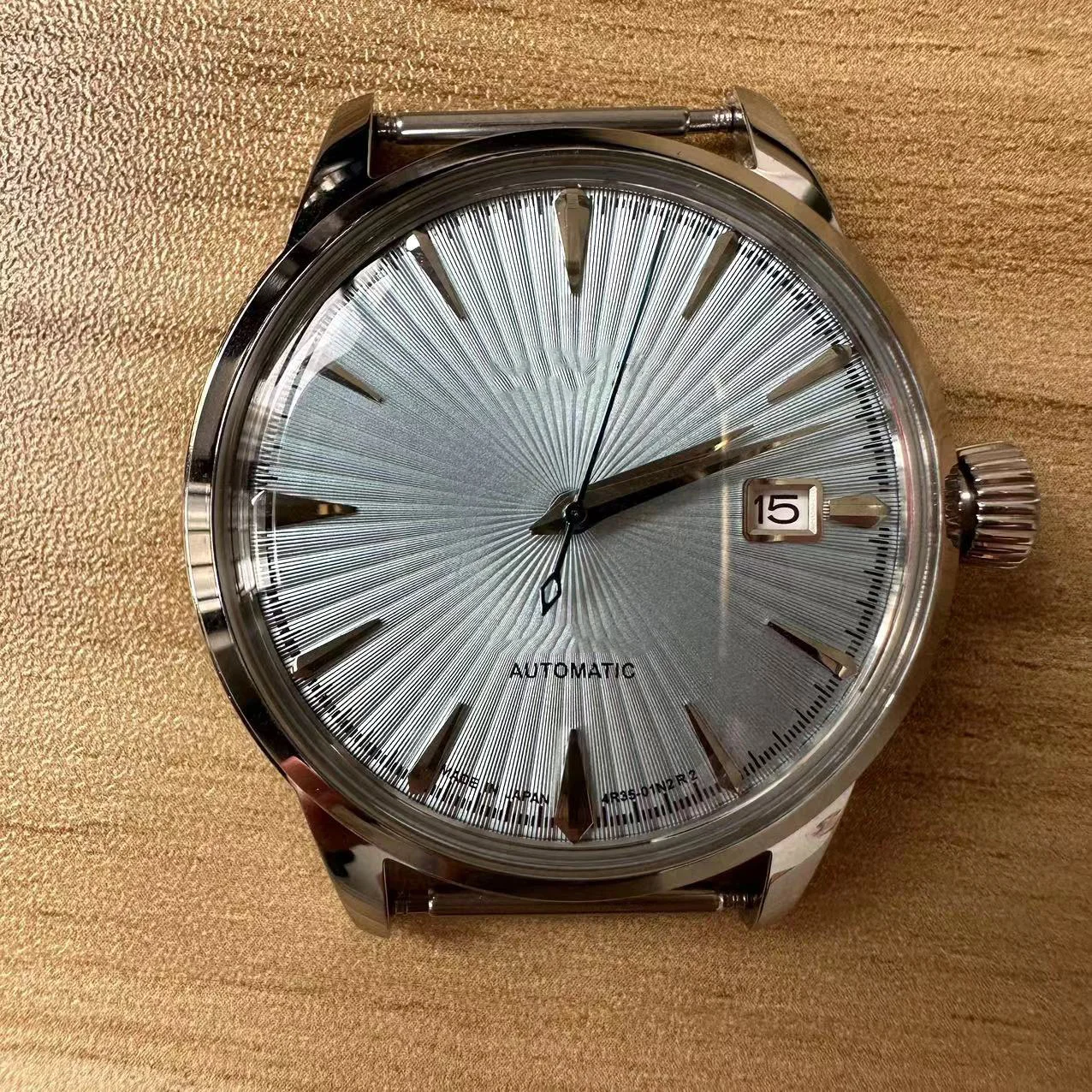 

NH35 and NH36 Sport Movement Watch New 40mm Case Precision Steel Curved Mineral Glass Band S Mark 35mm Dial