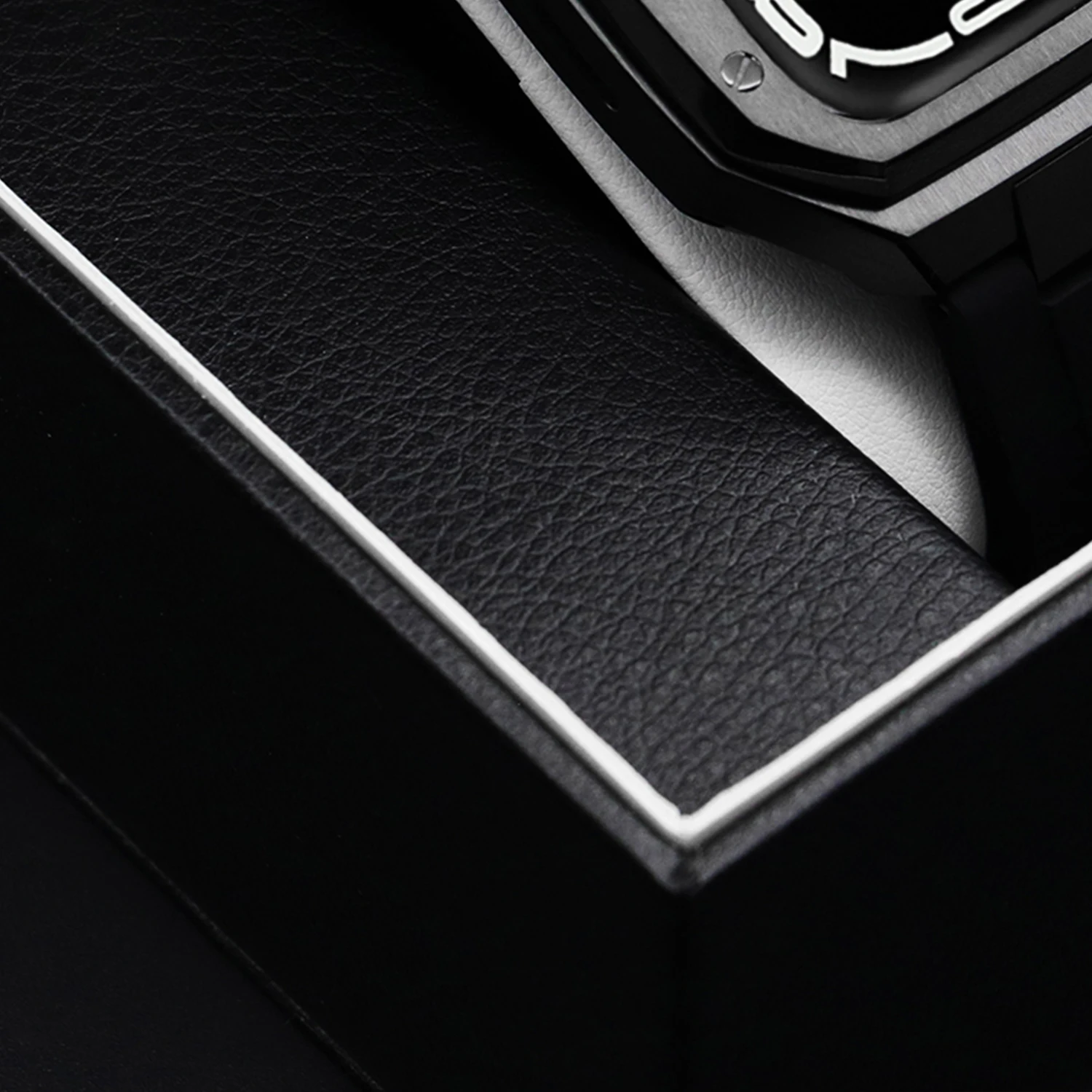 

Роскошный модный комплект для Apple Watch Band 8 7 45 мм, металлическая рамка, сменный резиновый ремешок для IWatch 6 5 4 SE 44 мм