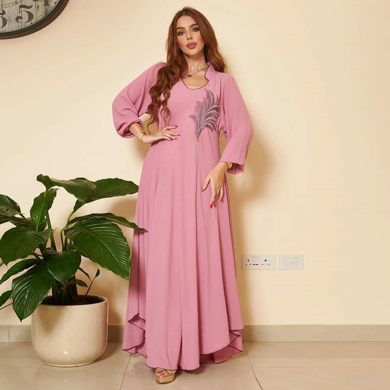 2022 Spring New Muslim Summer Middle East Southeast Asia Women's Abaya Chest Applique Dress Morocco Dress
