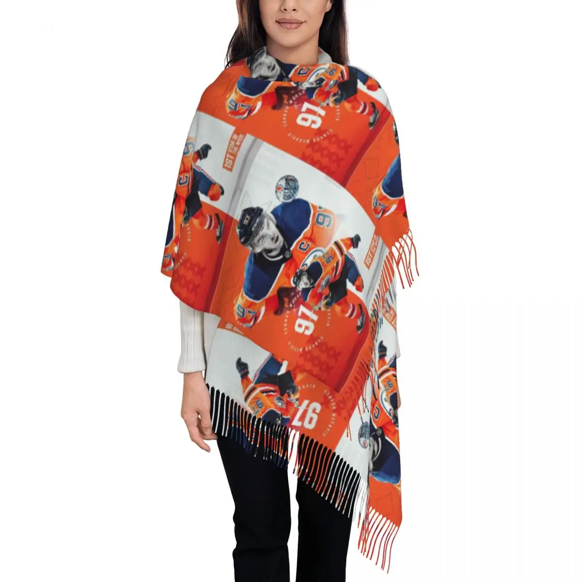 Женский шарф с бахромой на осень/зиму