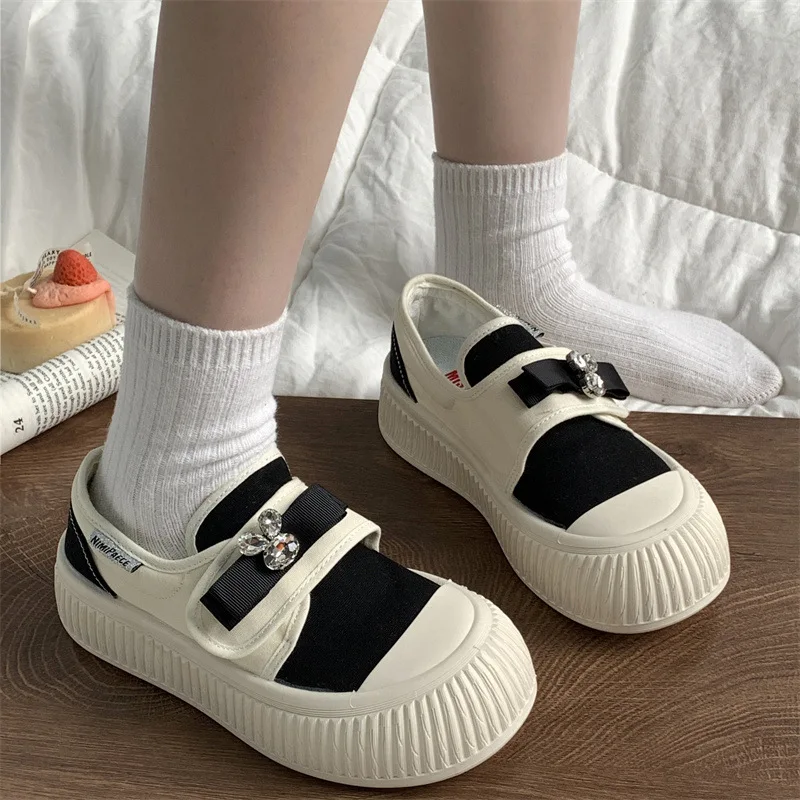 Canvas Shoes for Womens 2023 New Round Toe Platform Sneaker Design Board Shoes Ladies Casual Loafers Fashion Cookie Shoes