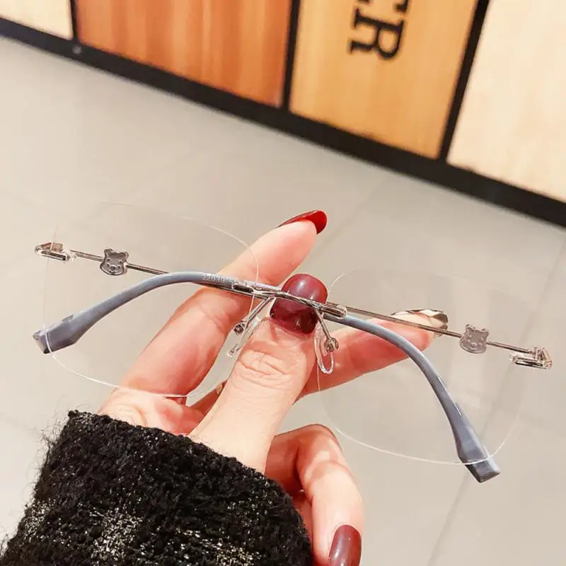 

Квадратные ультралегкие ретро-очки в стиле унисекс