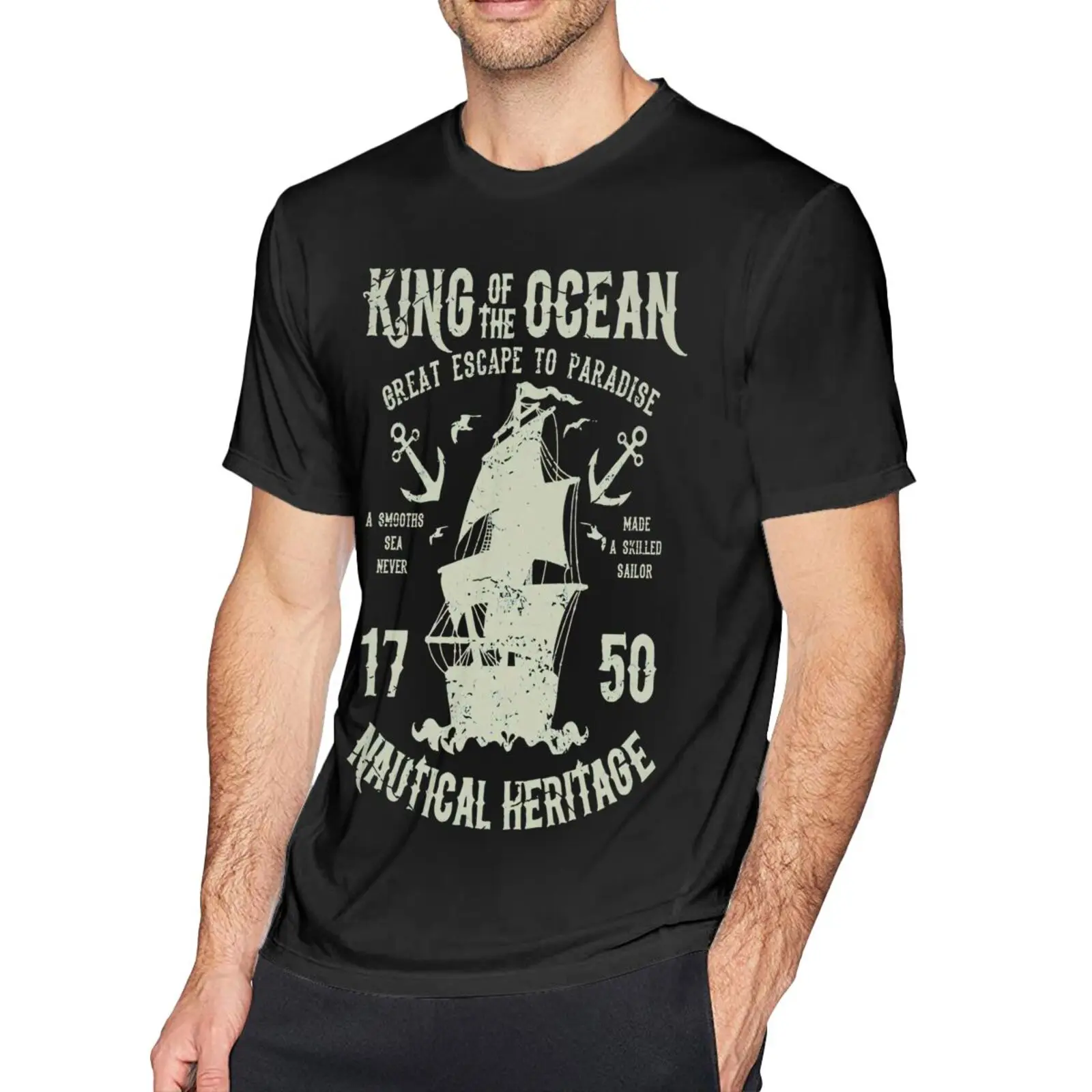 

Футболка мужская оверсайз с надписью «King Of The Ocean»