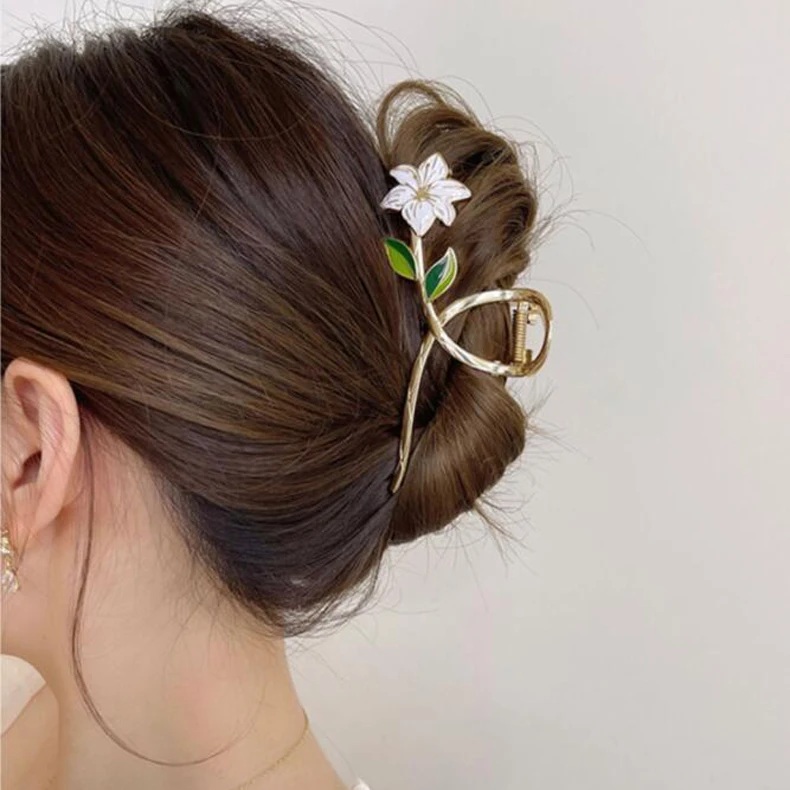 

Эмалированная заколка для волос в виде цветов камелии