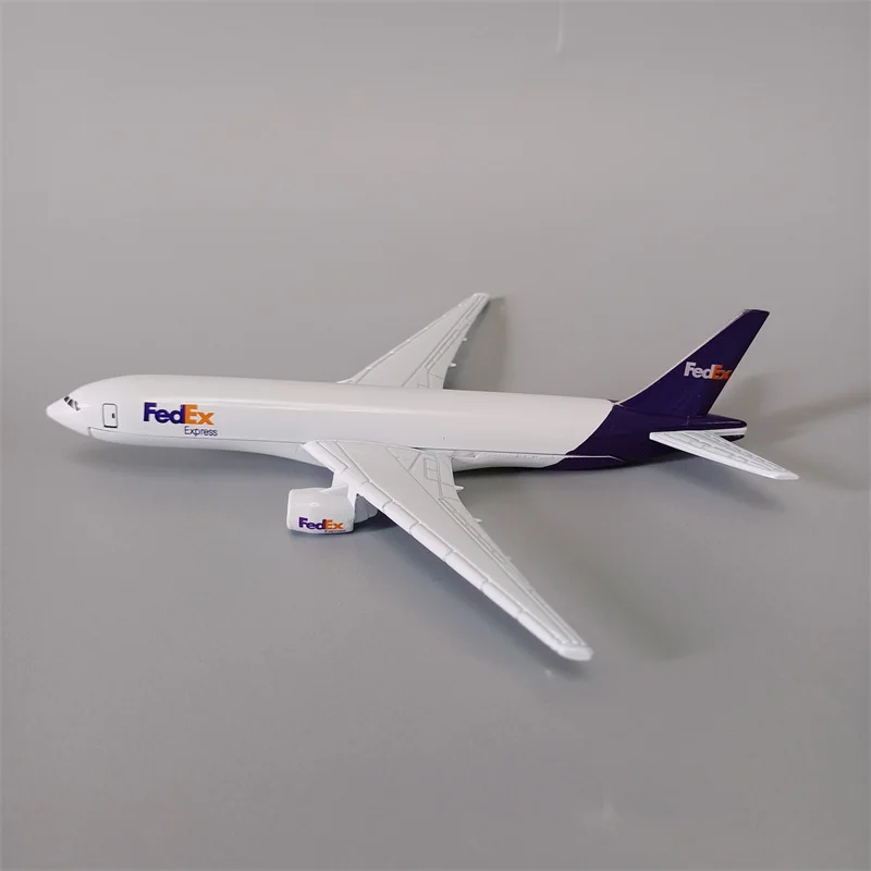 

Модель самолета 16 см из металлического сплава в масштабе 1: 777