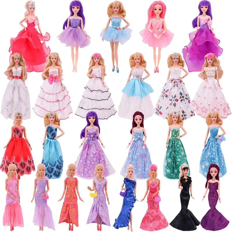 

Get 1 Dollar Unlimited Purchase By Following Us Long Dressing Wedding Gown with Accessories for Barbie 5 PCS Set 11.5 Inches