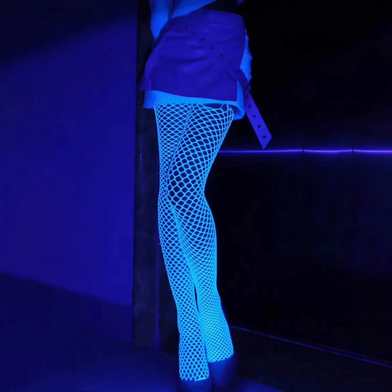 Calcetines luminosos de rejilla que brillan en la oscuridad, mallas luminosas de cintura alta para mujer