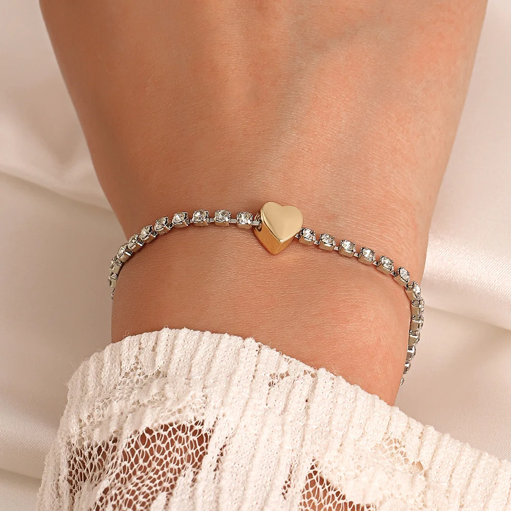 

Simple Heart Star Bracelet for Women Fashion Inlaid Zircon Rhinestone Heart Star Charm Bracelet Jewelry Girlfriends Gift 2023
