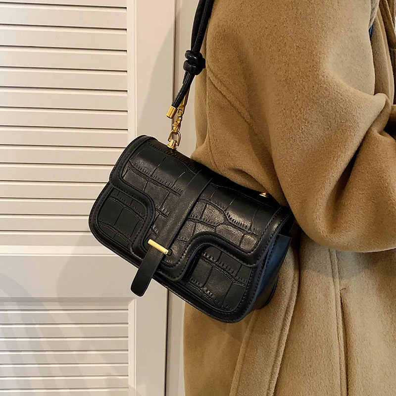

Классическая маленькая квадратная дамская сумочка, модные простые дорожные косметички для хранения, повседневные Наплечные дамские сумочки из искусственной кожи с клапаном