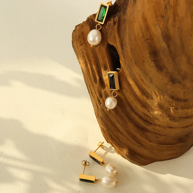 

Women's Ins Wind Shining Earrings Freshwater Pearl Earrings Vintage Stainless Steel Wedding Jewelry