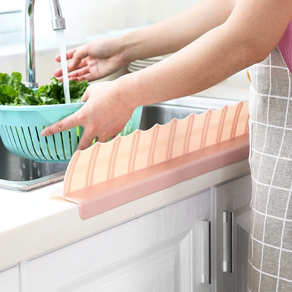 

Suction Cup Basin Sink Water Splash Guard Kitchen Bathroom Splashproof Baffle Board Household Washing Water Barrier