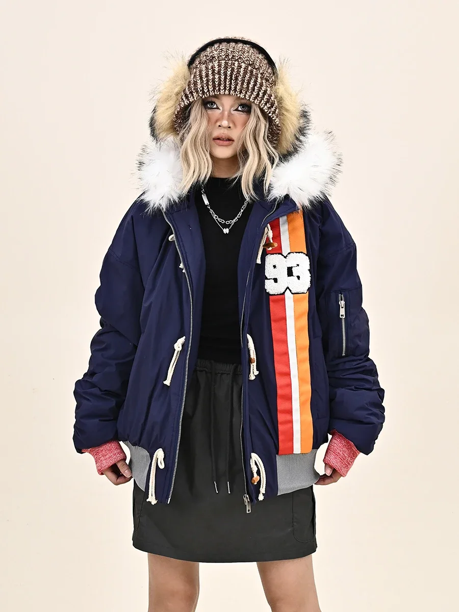 Куртка-парка с меховым воротником и пряжкой зимняя 2024