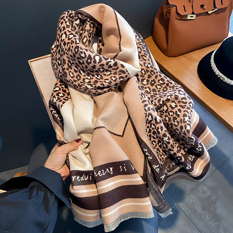 

2022 Fashion Designer Winter Cashmere Hijab Scarf Leopard Floral Striped Fringe Pashmina Stole Thick Blanket Shawls Wrap Foulard