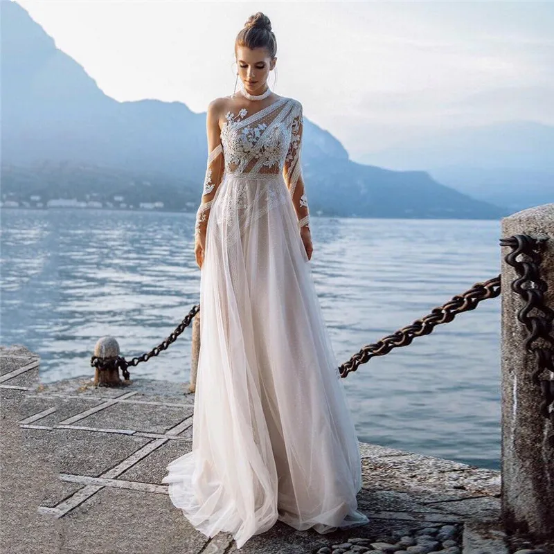 

Boho Luxury Long Sleeve Wedding Dress 2022 White Polka Dot Appliqué Lace Bridal Dress Tulle Beach Boho Party Floor Lenth Custom