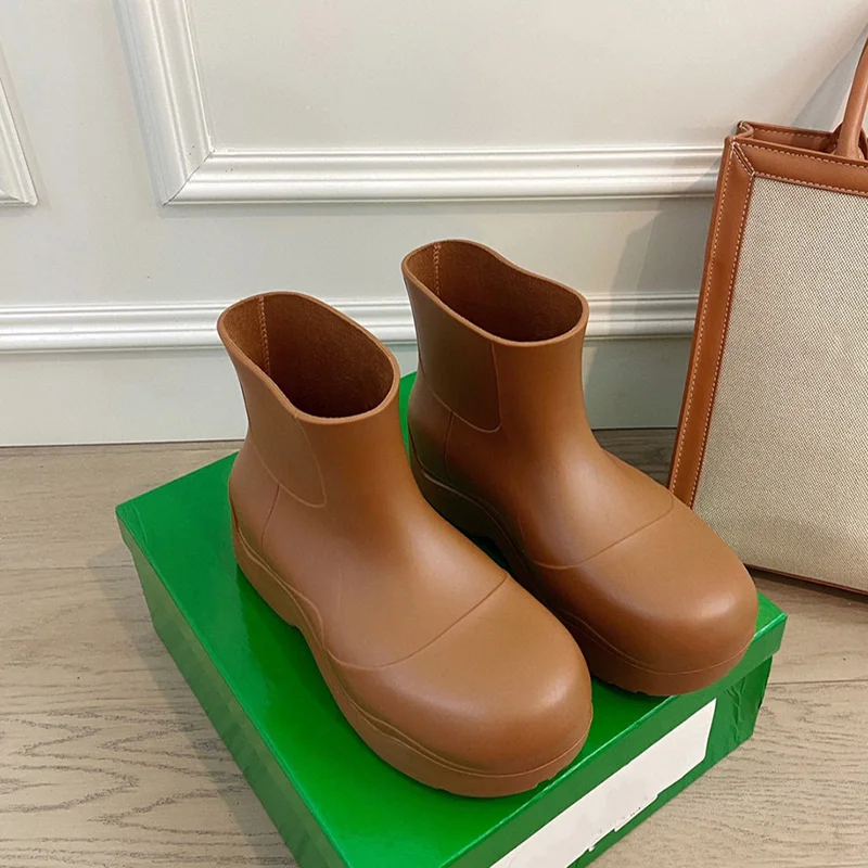 Plush Size 34-45 Unisex Rubber Rainboots Luxury Brand Design Pvc Round Toe Candy Color Rain Boots Slip On Waterproof Ankle Shoes