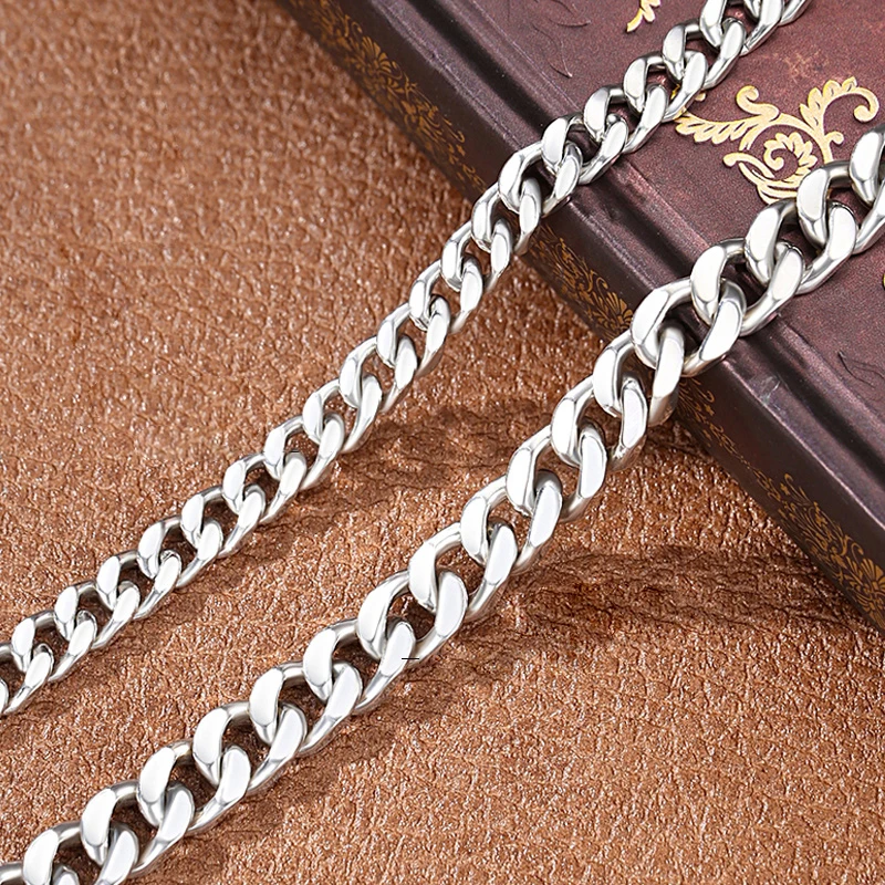 

TS Tide Brand Cuban Necklace Men's Hip-hop Rough Hiphop Cut Edge Sweater Chain Necklaces for Women Choker Goth Man Jewelry