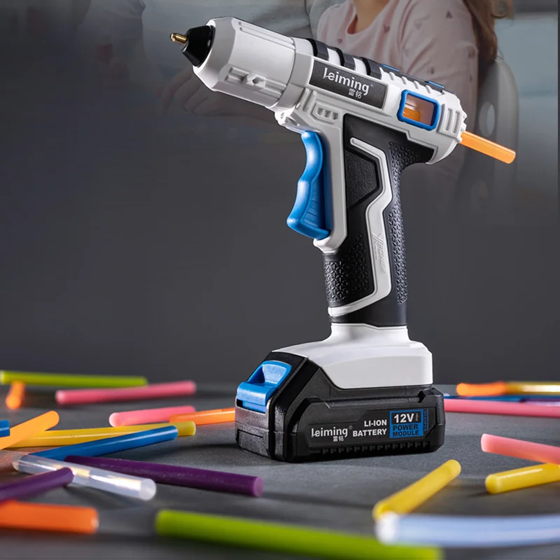 Пистолет клеевой беспроводной с зарядным устройством, 12 В