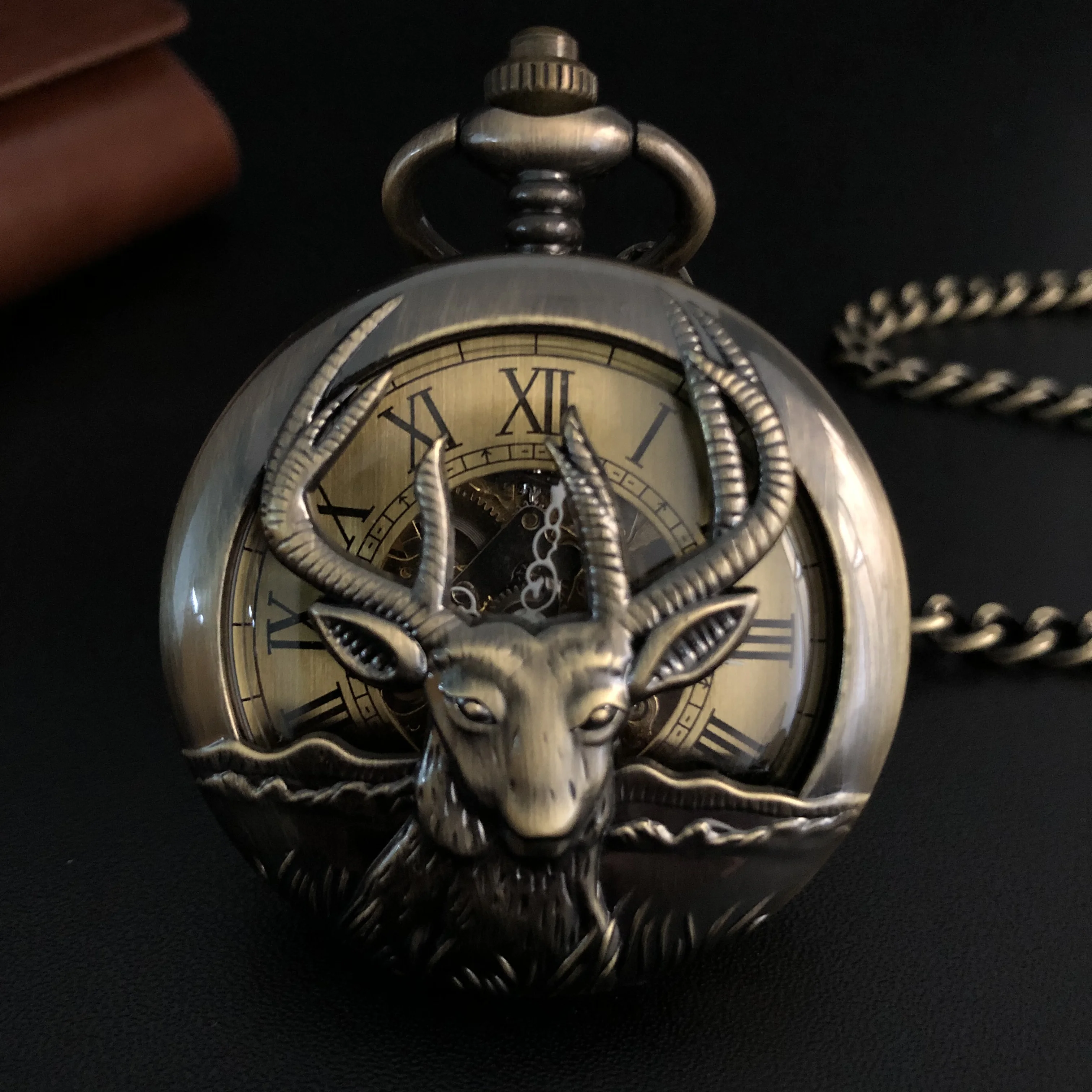 

Новое поступление изысканный Ретро Олень резные римские цифры ветер механические ручные карманные часы ожерелье кулон Подарки для женщин ...