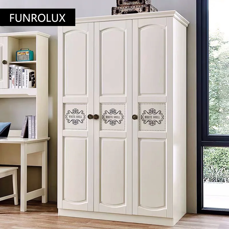 Рисунок 2 - Шкаф с тремя дверями