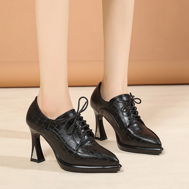 Женские туфли-оксфорды весенне-осенние новые оксфорды в заостренную клетку