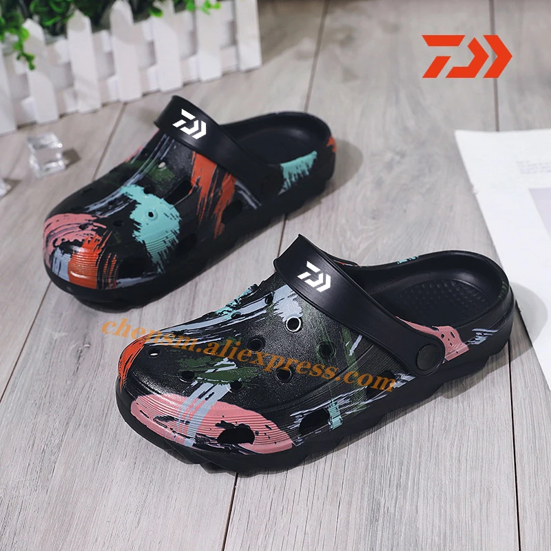 

DAIWA New Men's Fishing Sandals Outdoor High Quality Ripped Shoes Rubber Shoes EVA Soft Bottom Beach Slippers Home Sandals