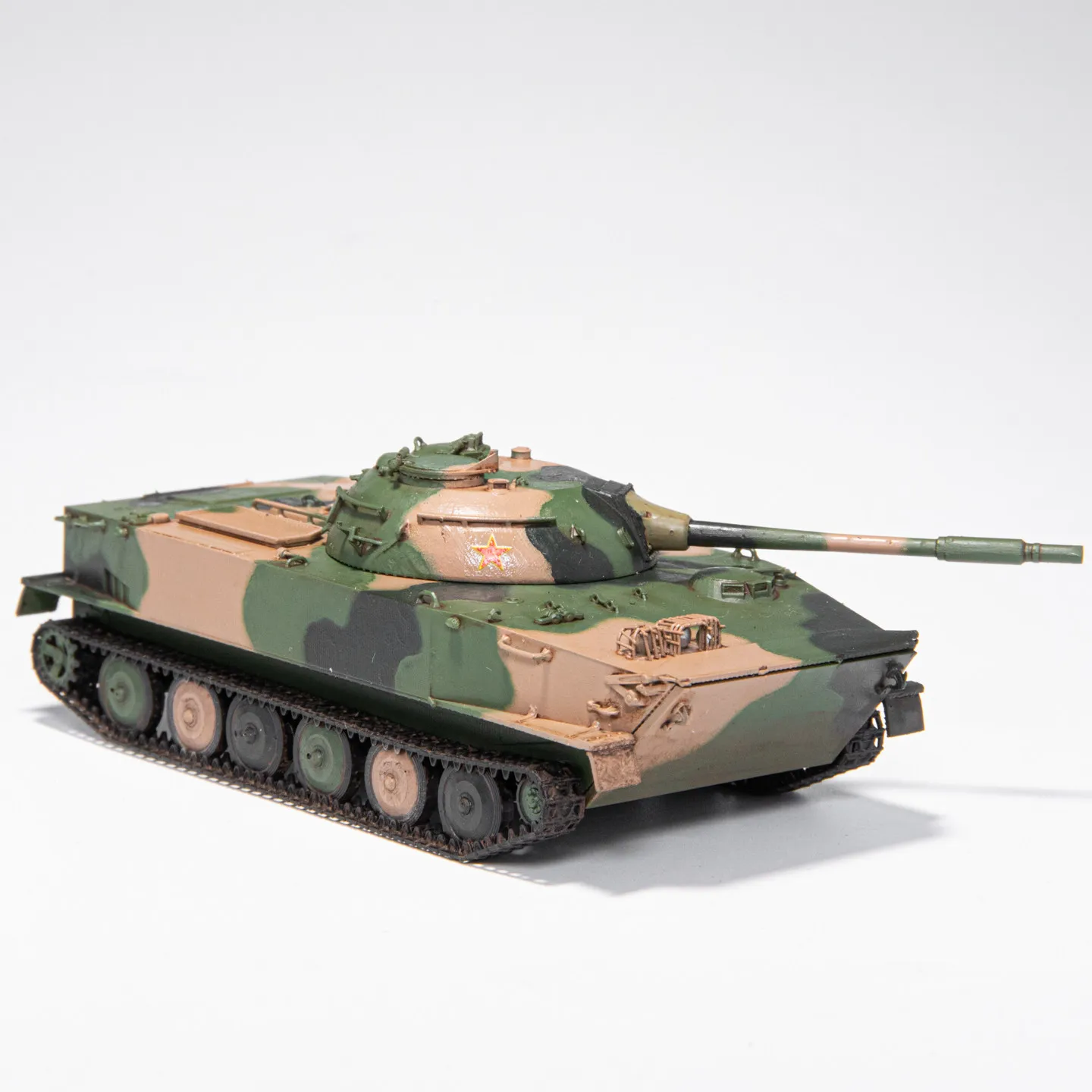 Фото Масштабная модель китайского плавающего танка Тип 63 из смолы, 1:72, военная техника, классическая модель, игрушка для взрослых, подарок, статическая модель для демонстрации №4