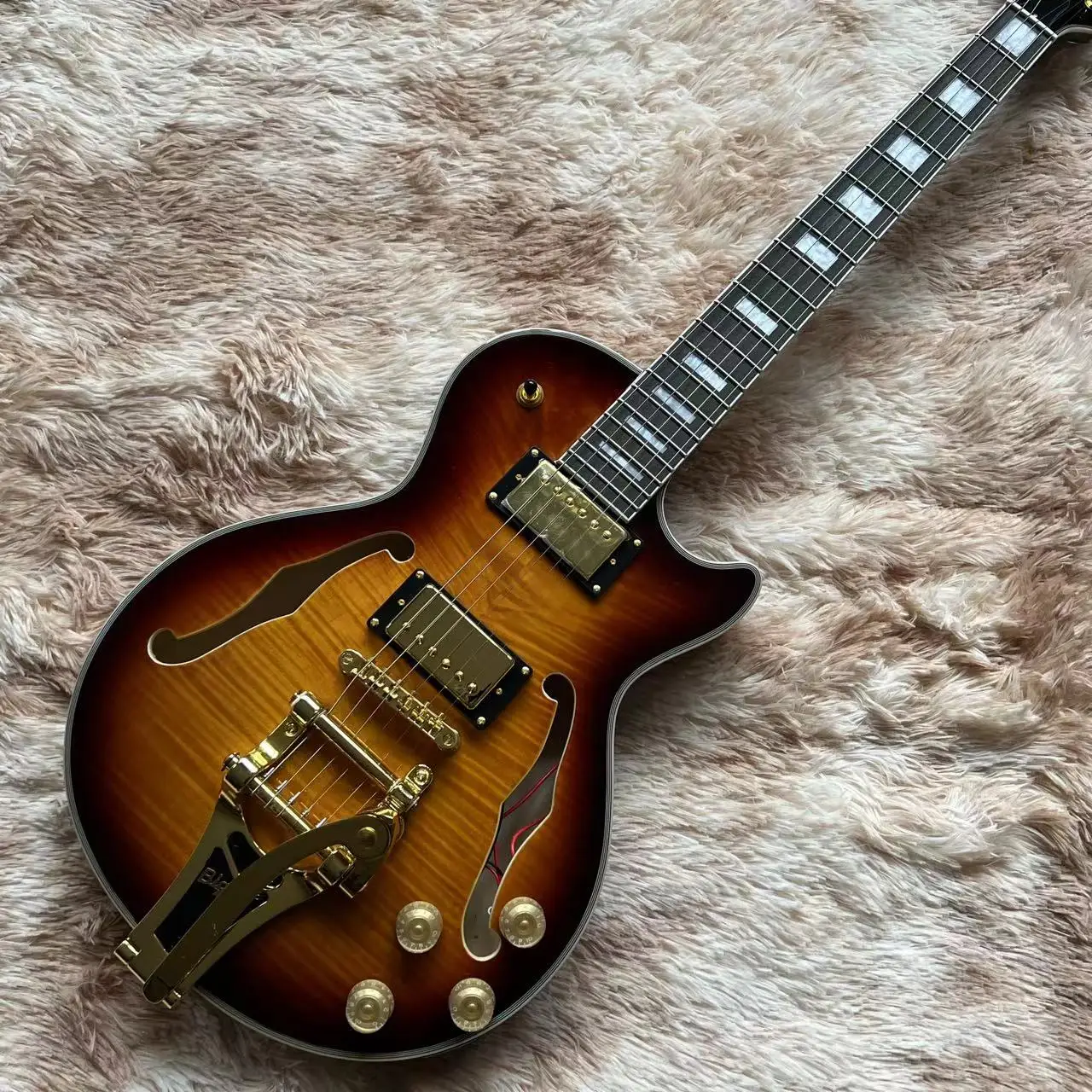 

Custom Electric Guitar Semi-hollow body Jazz Guitarra Vintage Tobacco Burst tiger flame maple top,vibrato system
