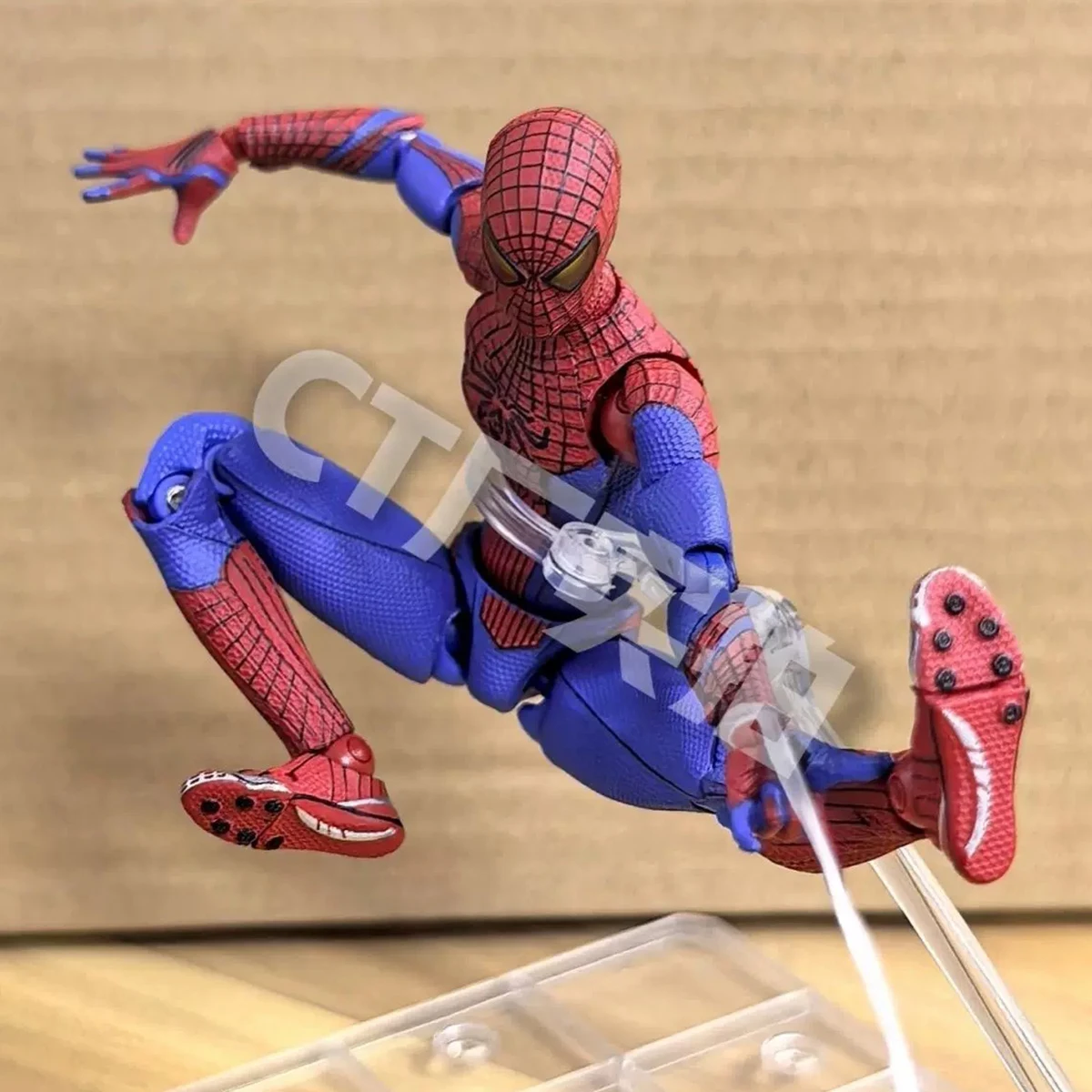 Фото Новый CT Toys Spiderman Mafex 001 Питер Паркер Эндрю Гарфилд Фигурка Удивительный Человек-Паук Shf Фигурка Человека-Паука Фигурка Аниме Игрушка №2