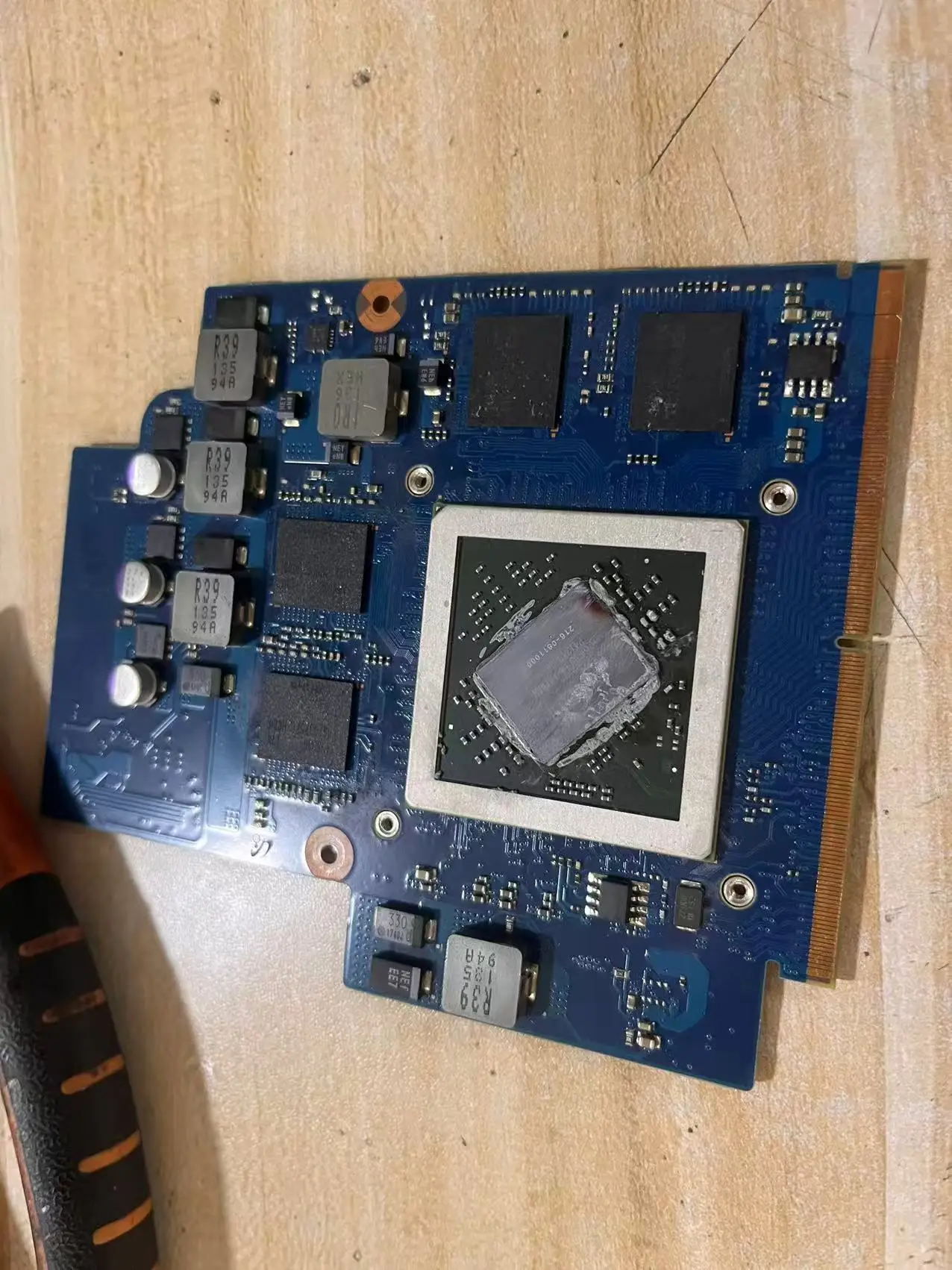 Видеокарта Radeon HD6970M 2GB GDDR5 GPU для 700G7A-S1, бу (art.: 3920dc367e547) - 3920dc367e547
