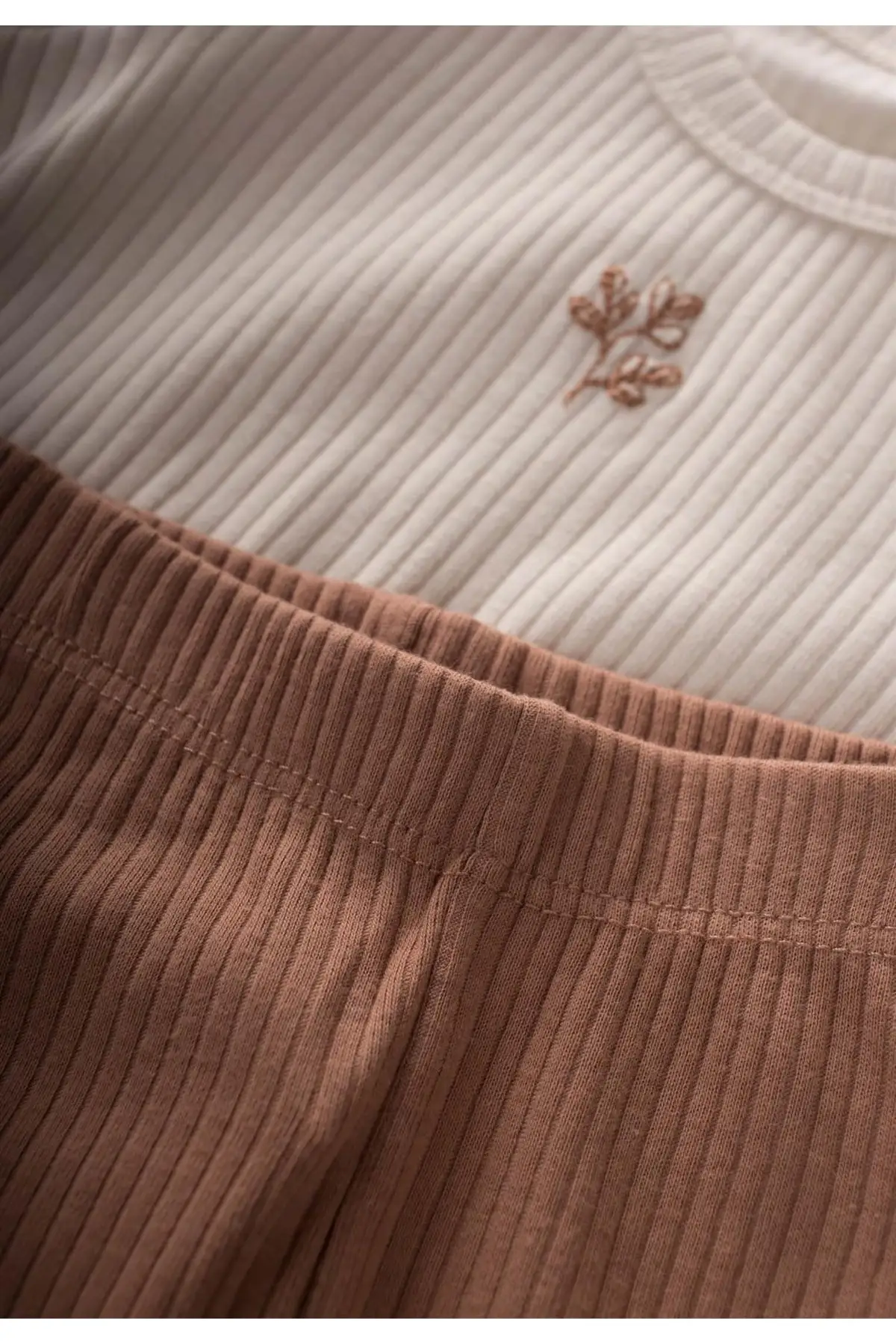 Рисунок 4 - Трико с вышивкой для детей 0-3