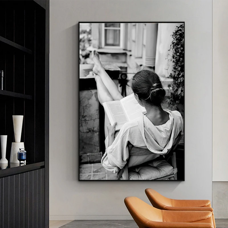 

Black and White Luxury Poster Reading Girl Sexy Woman Wall Art Canvas Painting Print Modern Abstract Home Decor Picture Prints
