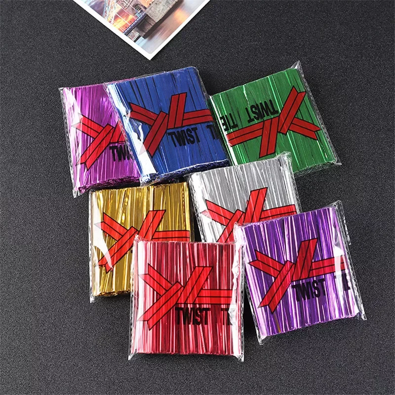 

800pcs Multicolor Wire Metallic Twist Ties for Candy Bag Baking Packaging Cello Bags Ligation Lollipop Dessert Sealing Twist Tie
