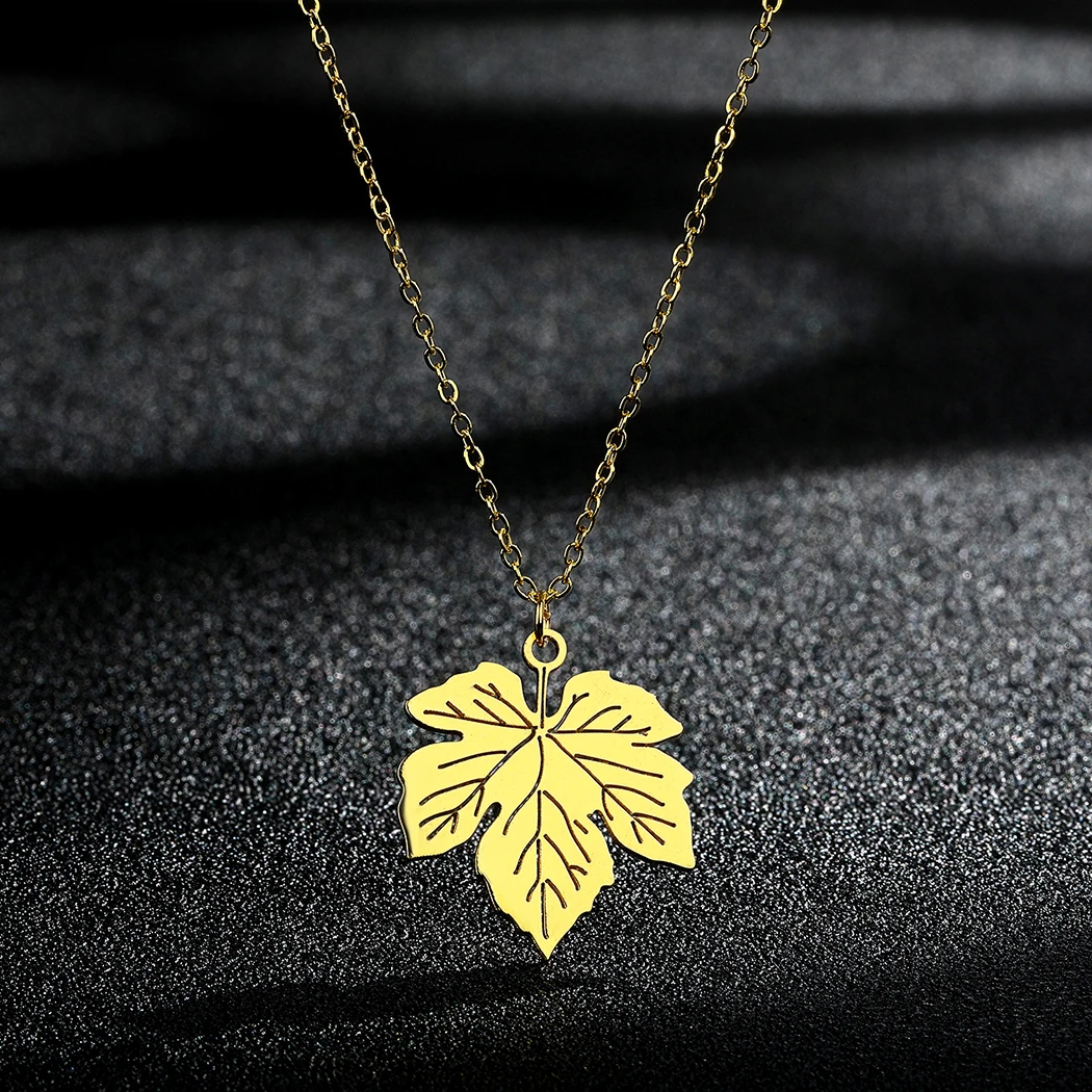 

CHENGXUN Hollow Sycamore Leaf Necklace Pendant for Women Girls Kids Dainty Leaf Charm Neck Clavicle Chain Jewelry Female Collar