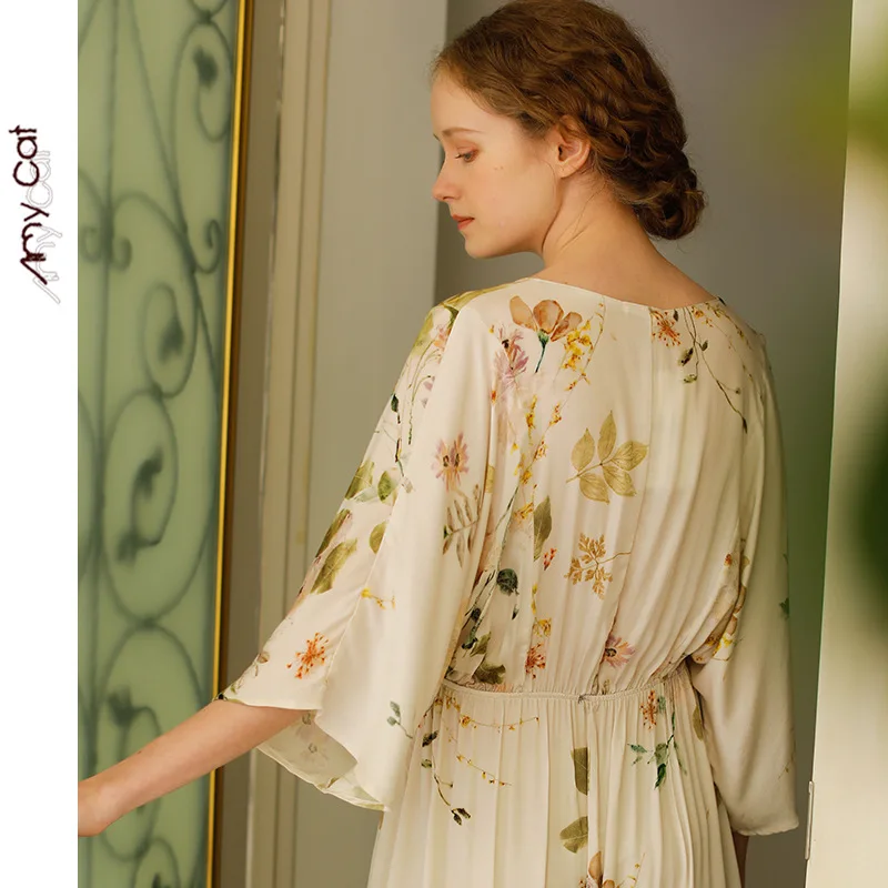 Summer 2022 Women's Nightgown Vintage Nightgowns V-neck Elegant Rose Print Lace-up Sleepwear Women Fashion Retro Woman Pajama