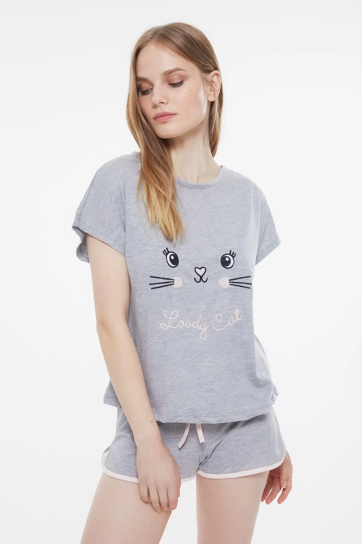 

Trendyol Printed Knitted Pajamas Set THMSS21PT0929