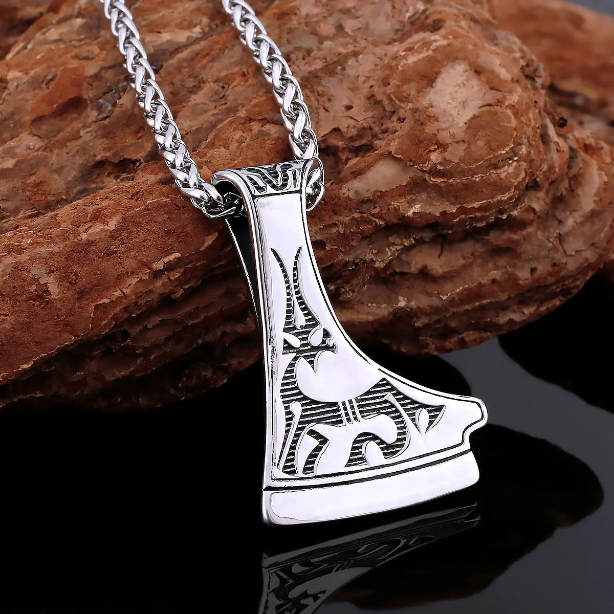 

Domineering Retro Stainless Steel Viking Necklace Nordic Men's Scandinavia Stainless Steel Amulet Rune Pendant Pattern Jewelry