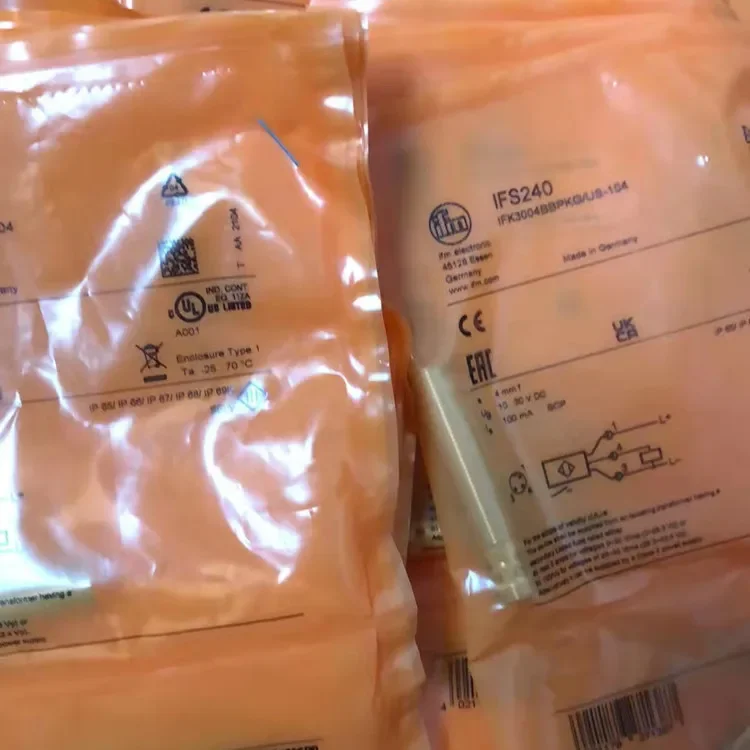 Бесконтактный переключатель IFS204 205 IIS238 IFT203 IE5090 IGS203 208